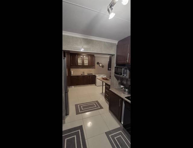 4 BEDROOM HOUSE FOR SALE IN MALVERN